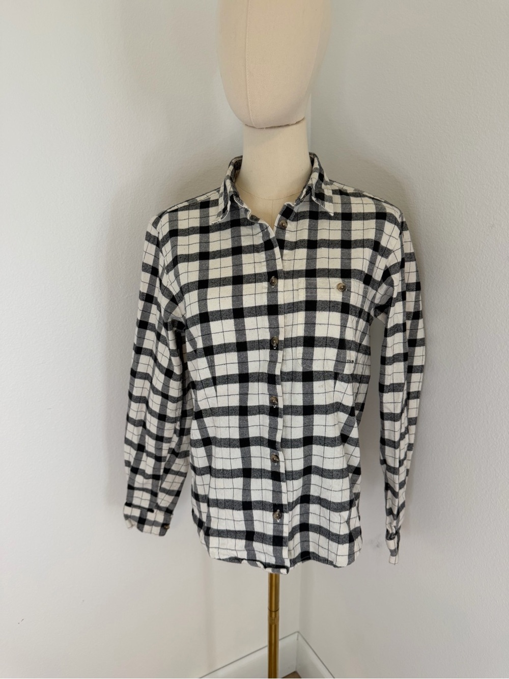 Filson Women’s Black and White Plaid Button-Up Shirt 100% Cotton Size Medium